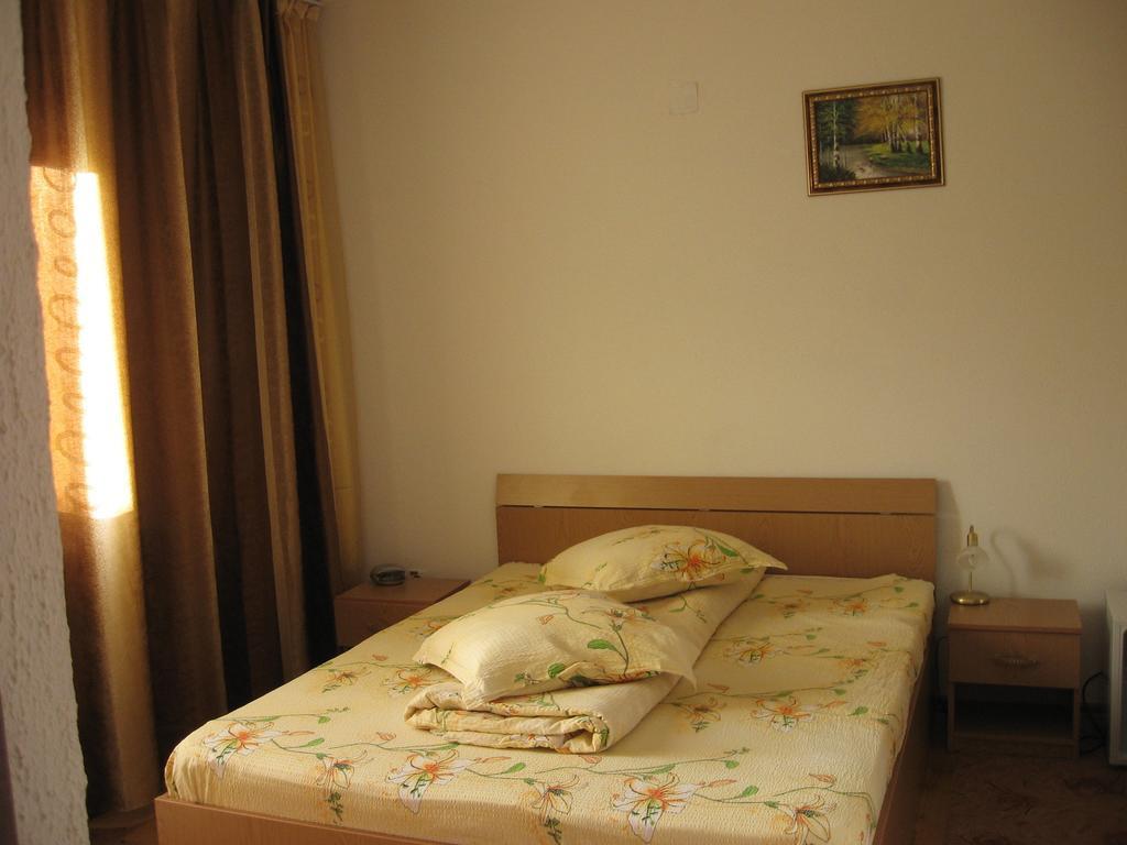 Pensiunea Pomi -Oesti Hotel Albestii Paminteni Ngoại thất bức ảnh