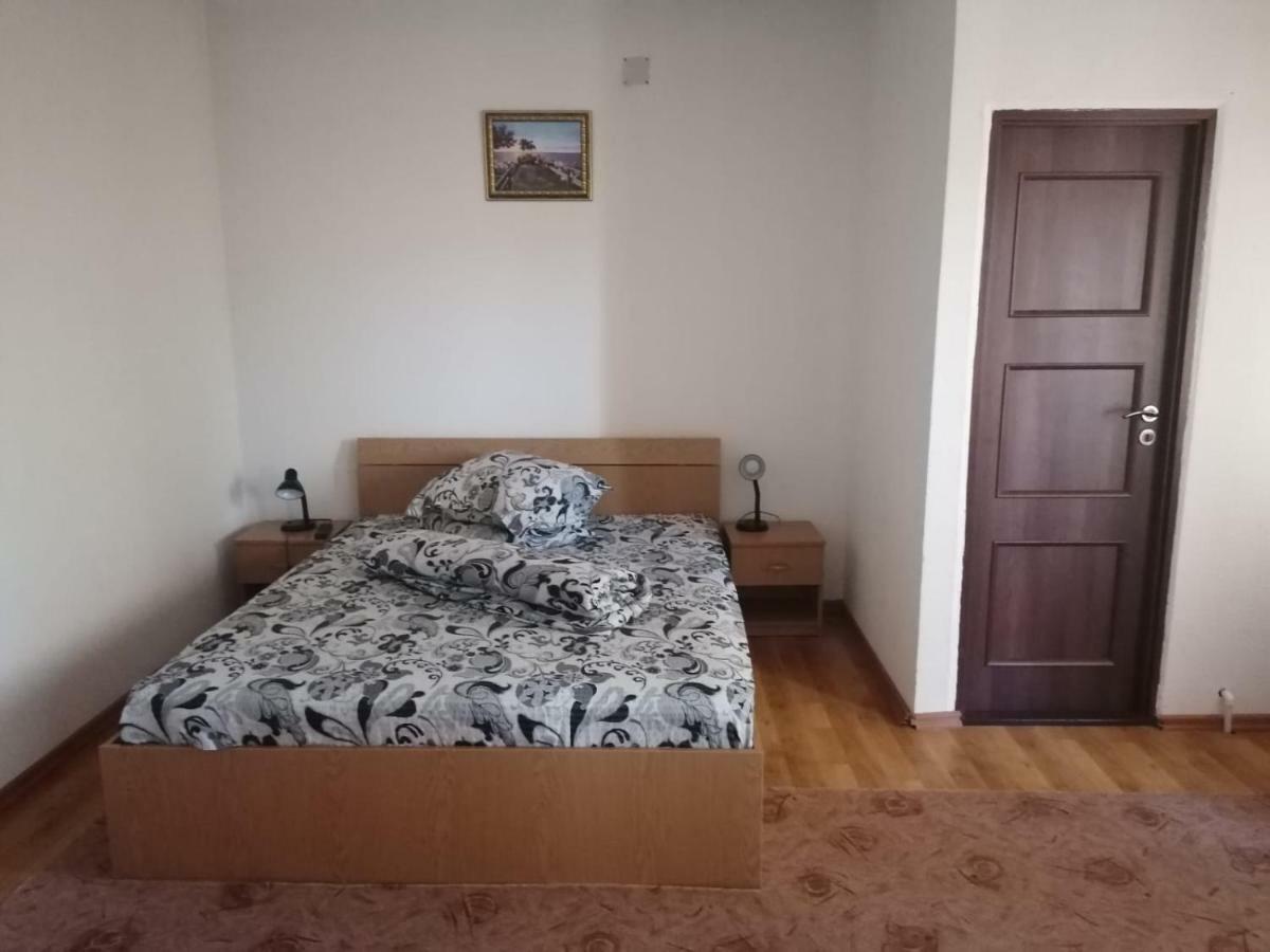 Pensiunea Pomi -Oesti Hotel Albestii Paminteni Ngoại thất bức ảnh